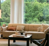 沙发背靠窗户风水大忌:香港台湾师傅教你正确