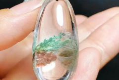 女人佩戴绿幽灵的好处｜招财